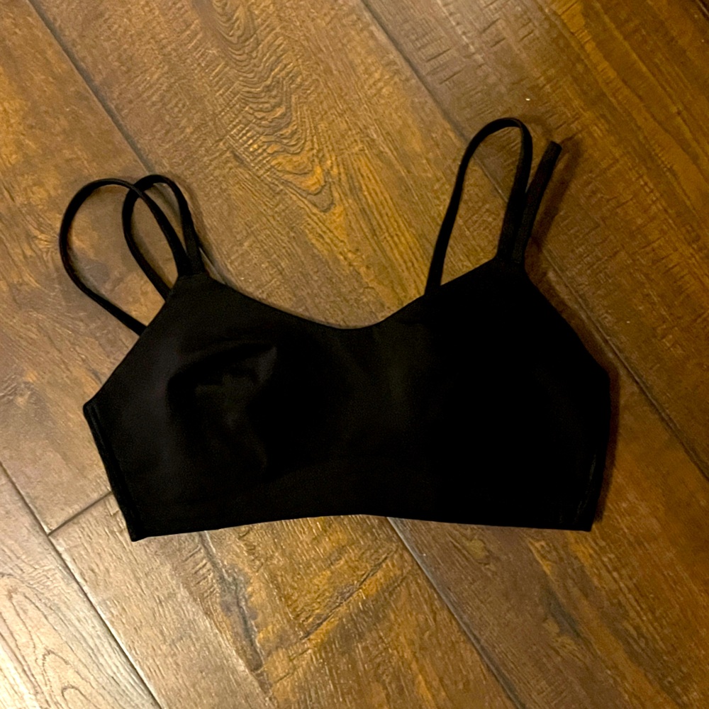 LULULEMON sports bra size 8 black